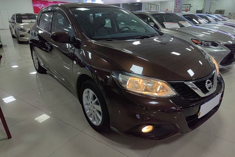 Used Nissan Tiida 2016 1.6L CVT Cool Dynamic Edition Front Right 45 Deg