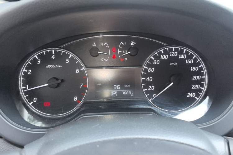 Used Nissan Tiida 2016 1.6L CVT Cool Dynamic Edition Instrument Cluster