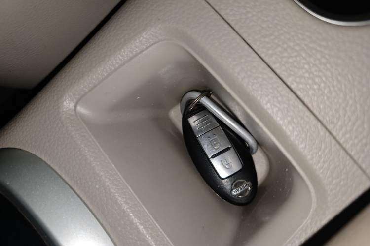 Used Nissan Tiida 2016 1.6L CVT Smart Drive Edition Interior 1