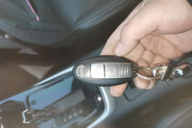 Used Nissan Tiida 2016 1.6L CVT ZhiZun Edition Interior 1