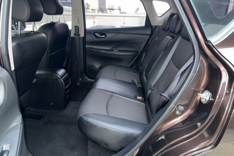 Used Nissan Tiida 2016 1.6L CVT Smart Drive Edition Interior 1