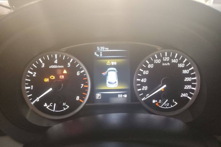 Used Nissan Tiida 2016 1.6L CVT Smart Drive Edition Interior 2