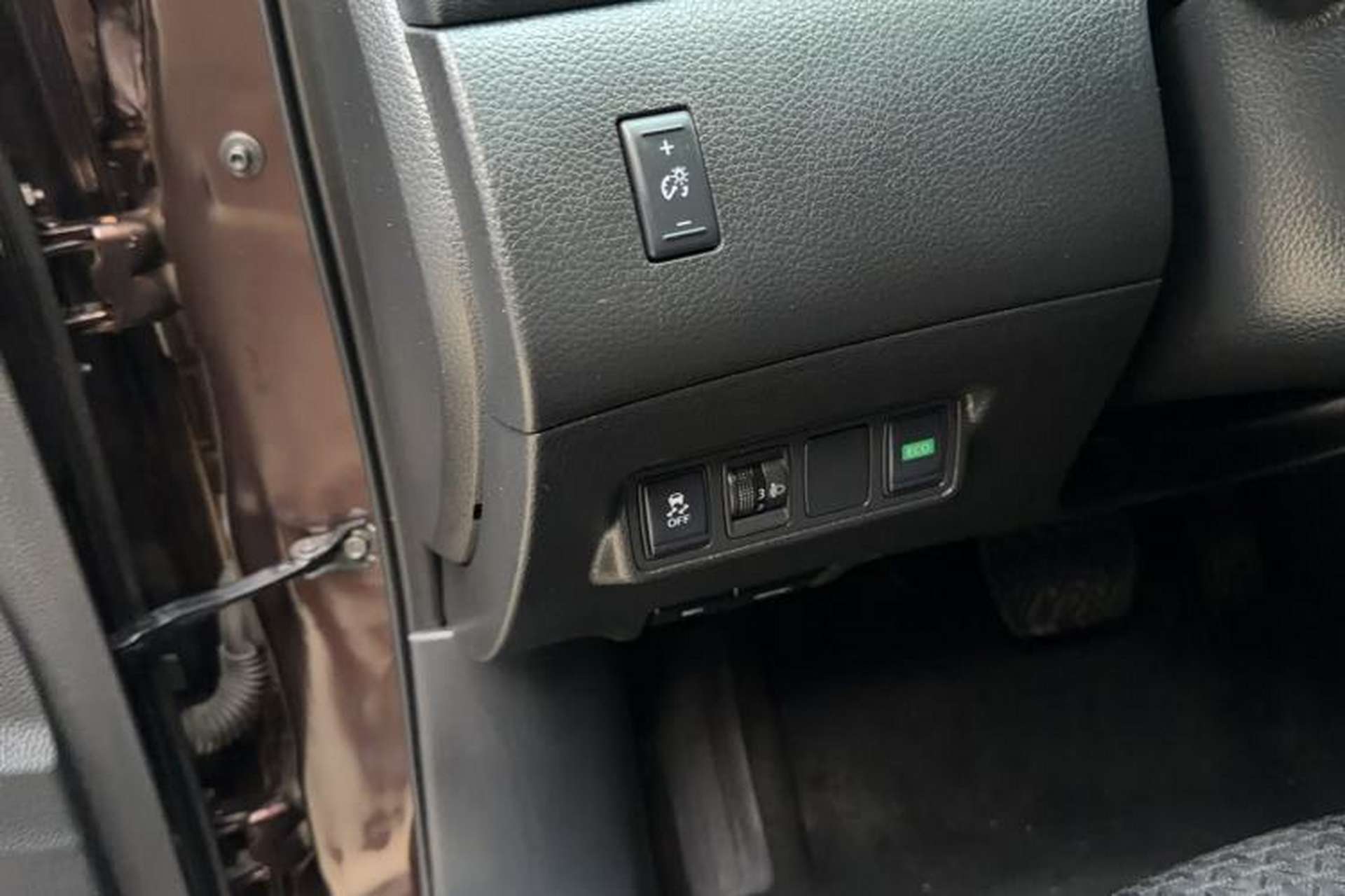 Used Nissan Tiida 2016 1.6L CVT Smart Drive Edition Interior 5