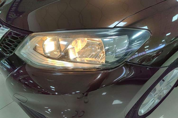 Used Nissan Tiida 2016 1.6L CVT Cool Dynamic Edition Left Front Headlight