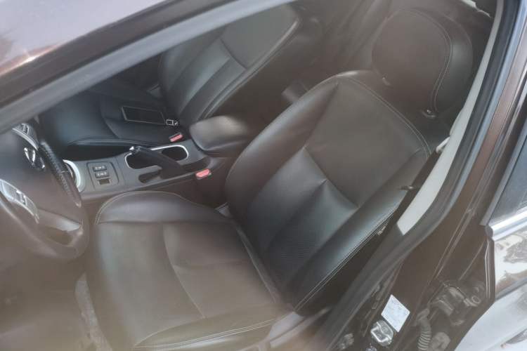 Used Nissan Tiida 2016 1.6L CVT ZhiZun Edition Left Front Seat