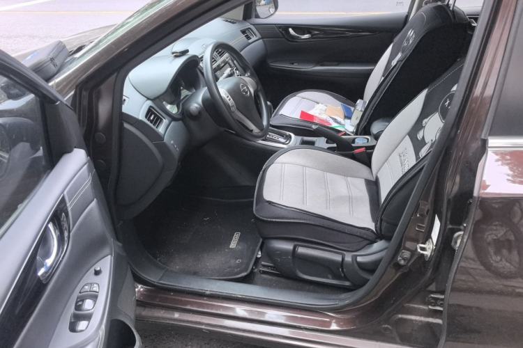 Used Nissan Tiida 2016 1.6L CVT Cool Dynamic Edition Left Front Seat