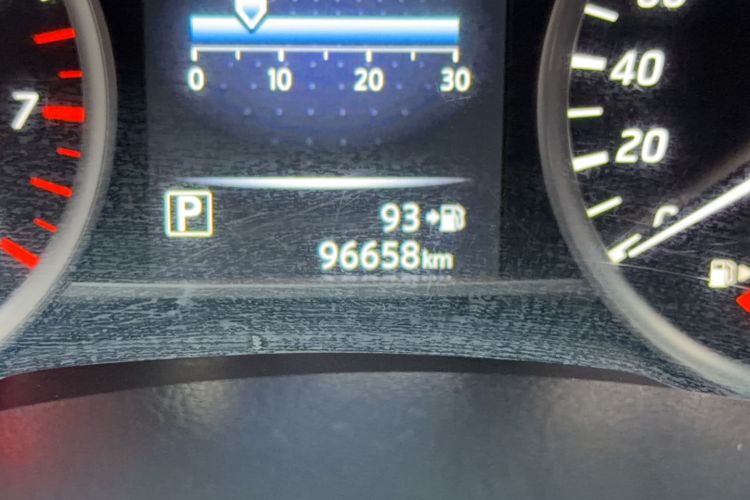 Used Nissan Tiida 2016 1.6L CVT Smart Drive Edition Odometer Close Up