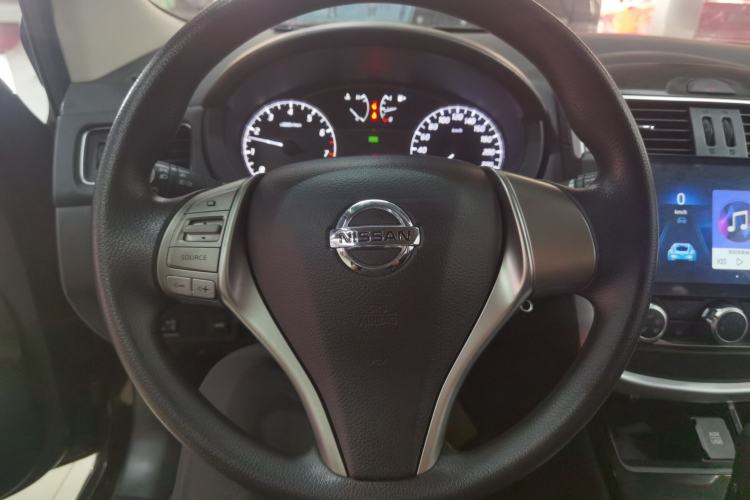 Used Nissan Tiida 2016 1.6L CVT Cool Dynamic Edition Steering Wheel
