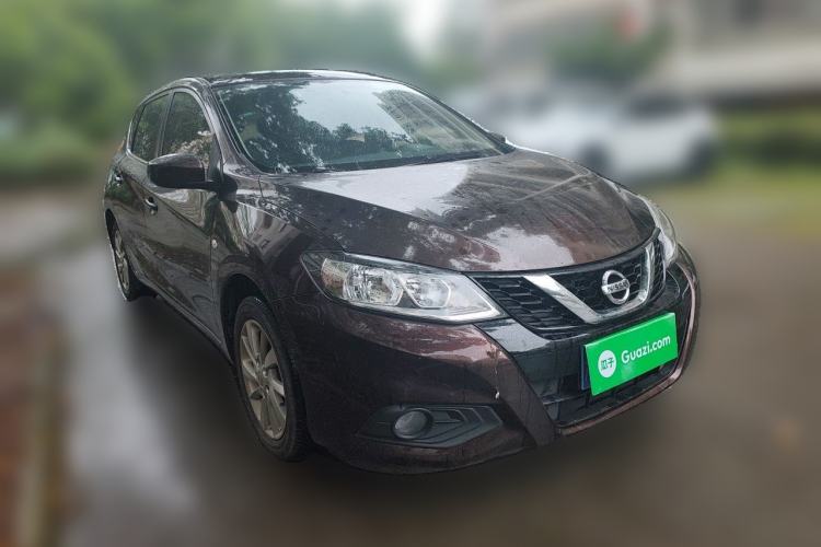 Used Nissan Tiida 2016 1.6L CVT Cool Dynamic Edition Front Right 45 Deg