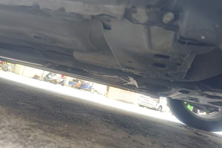 Used Nissan Tiida 2016 1.6L CVT Cool Dynamic Edition Chassis Front Right