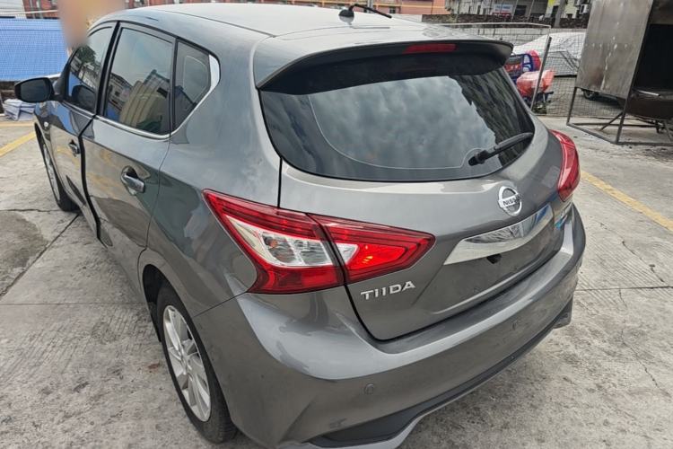 Used Nissan Tiida 2016 1.6L CVT Cool Dynamic Edition Exterior 2