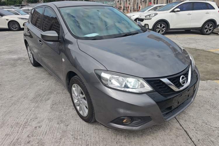 Used Nissan Tiida 2016 1.6L CVT Cool Dynamic Edition Front Right 45 Deg