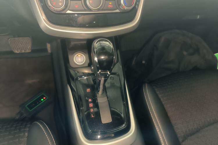Used Nissan Tiida 2016 1.6L CVT Smart Drive Edition Gear Lever