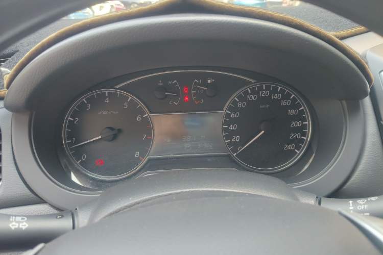 Used Nissan Tiida 2016 1.6L CVT Cool Dynamic Edition Instrument Cluster