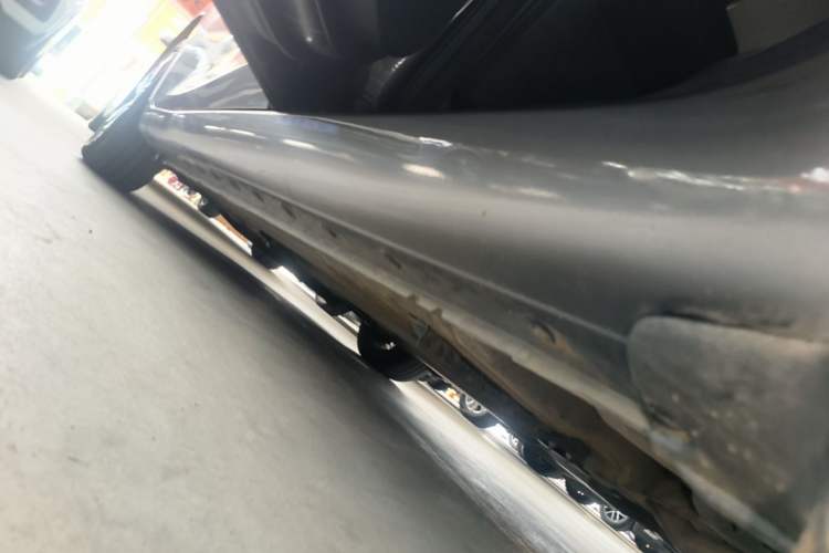 Used Nissan Tiida 2016 1.6L CVT Smart Drive Edition Left Side Sill