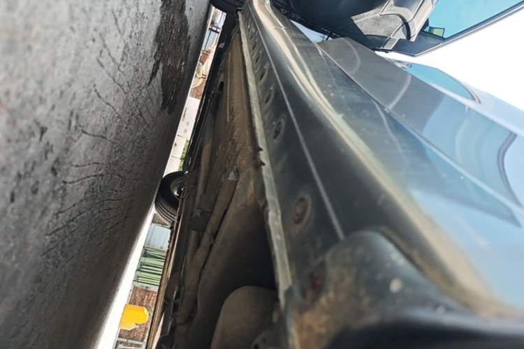 Used Nissan Tiida 2016 1.6L CVT Cool Dynamic Edition Left Side Sill