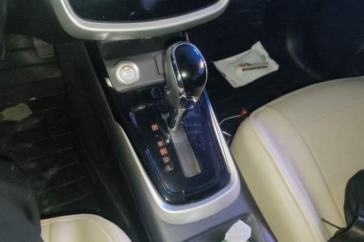 Used Nissan Tiida 2016 1.6L CVT Smart Drive Edition Gear Lever