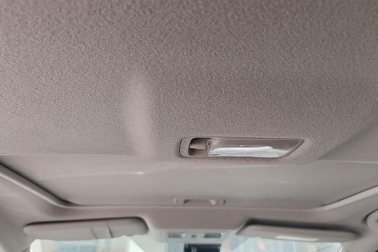 Used Nissan Tiida 2016 1.6L CVT Smart Drive Edition Headliner