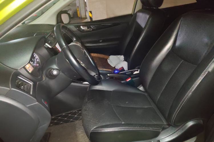 Used Nissan Tiida 2016 1.6L CVT ZhiZun Edition Left Front Seat