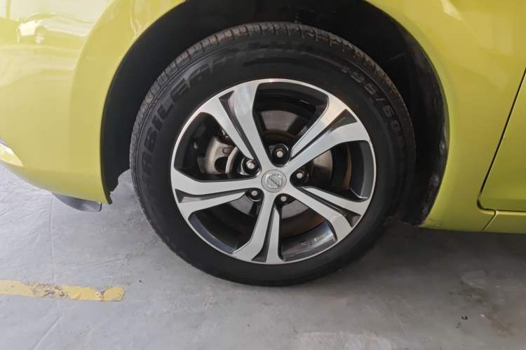 Used Nissan Tiida 2016 1.6L CVT Smart Drive Edition Left Front Wheel Hub