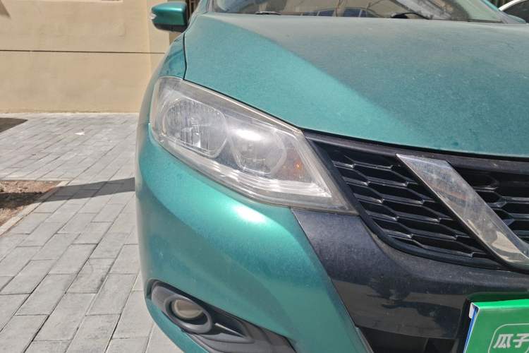 Used Nissan Tiida 2016 1.6L CVT Smart Drive Edition Right Front Headlight