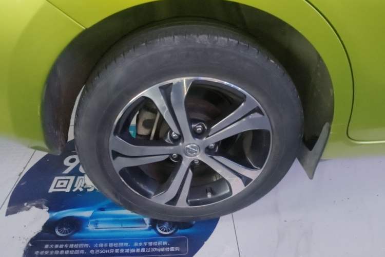 Used Nissan Tiida 2016 1.6L CVT Smart Drive Edition Right Rear Wheel Hub