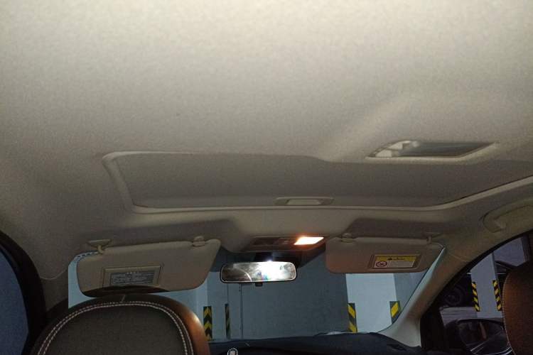Used Nissan Tiida 2016 1.6L CVT Smart Drive Edition Headliner