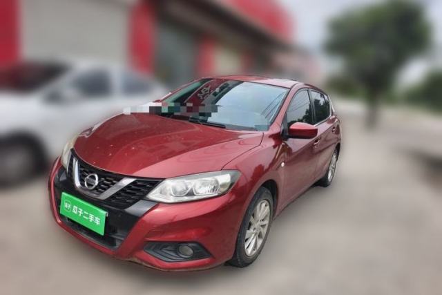Ojetý Nissan Tiida 2016 1.6L CVT Cool Dynamic Edition