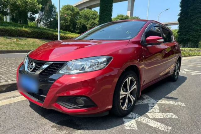 Ojetý Nissan Tiida 2016 1.6L CVT Smart Drive Edition