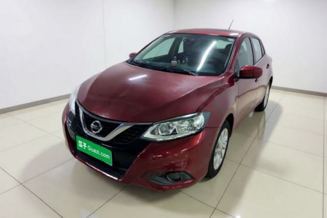 Ojetý Nissan Tiida 2016 1.6L CVT Cool Dynamic Edition