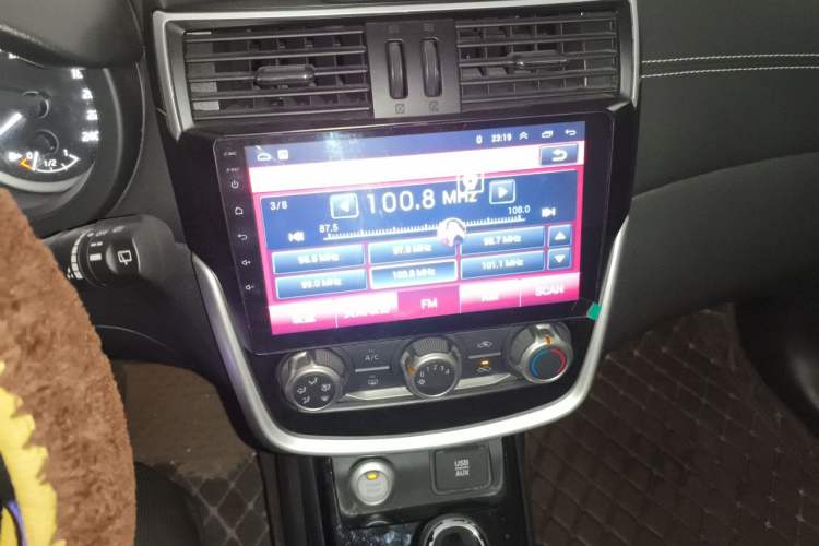 Used Nissan Tiida 2016 1.6L CVT Smart Drive Edition Audio And AC Panel