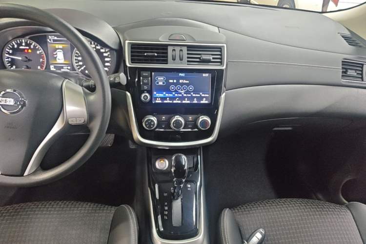 Used Nissan Tiida 2016 1.6L CVT Smart Drive Edition Audio And AC Panel