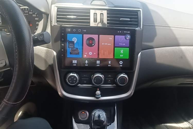 Used Nissan Tiida 2016 1.6L CVT Smart Drive Edition Audio And AC Panel