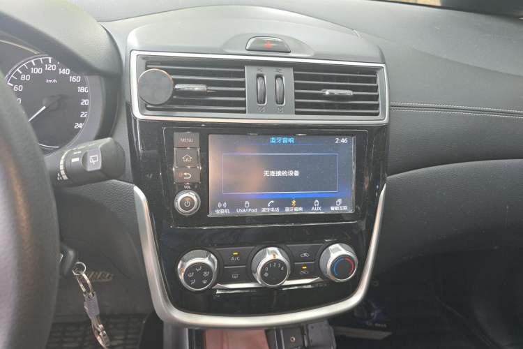 Used Nissan Tiida 2016 1.6L CVT Cool Dynamic Edition Audio And AC Panel