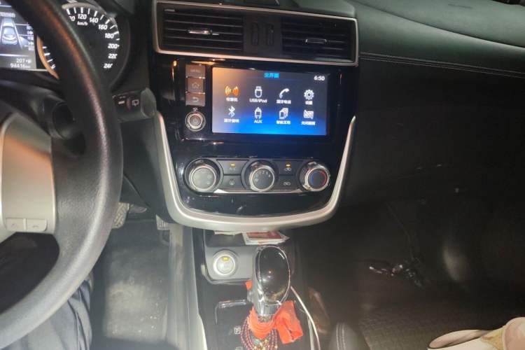 Used Nissan Tiida 2016 1.6L CVT Smart Drive Edition Audio And AC Panel