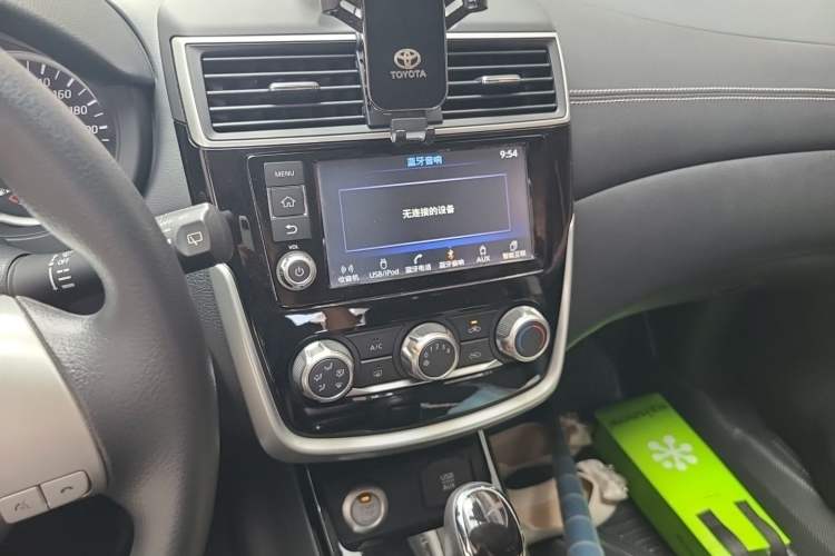 Used Nissan Tiida 2016 1.6L CVT Smart Drive Edition Audio And AC Panel