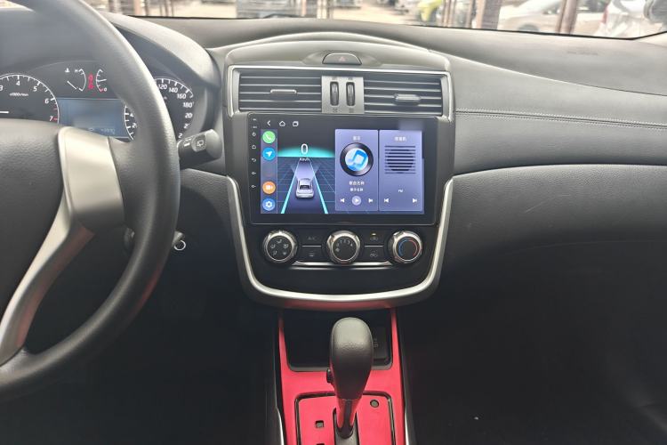 Used Nissan Tiida 2016 1.6L CVT Cool Dynamic Edition Audio And AC Panel