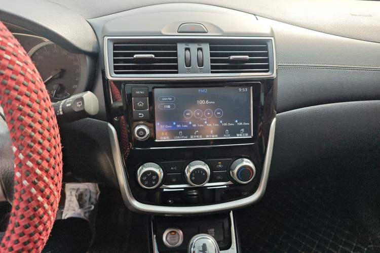 Used Nissan Tiida 2016 1.6L CVT Smart Drive Edition Audio And AC Panel