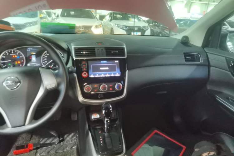Used Nissan Tiida 2016 1.6L CVT Smart Drive Edition Audio And AC Panel