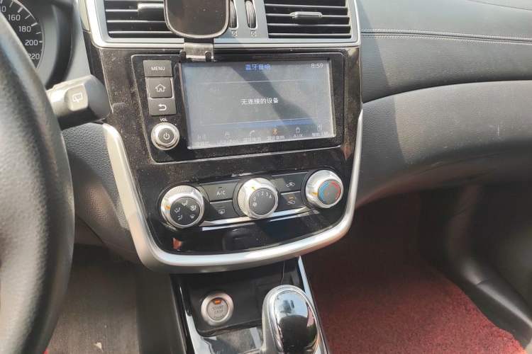 Used Nissan Tiida 2016 1.6L CVT Smart Drive Edition Audio And AC Panel