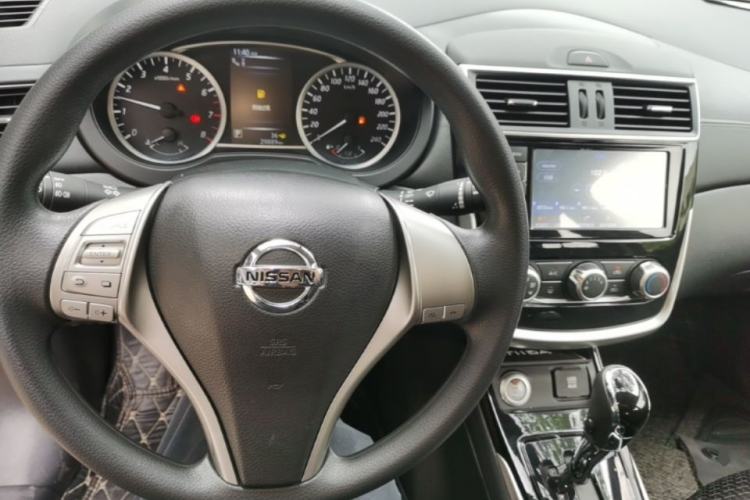 Used Nissan Tiida 2016 1.6L CVT Smart Drive Edition Center Console
