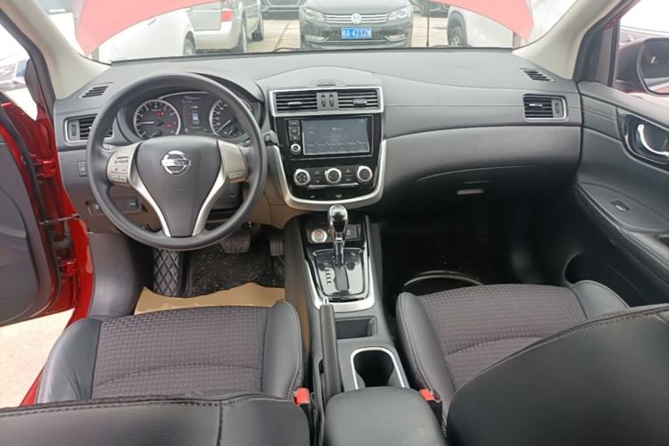 Used Nissan Tiida 2016 1.6L CVT Smart Drive Edition Center Console