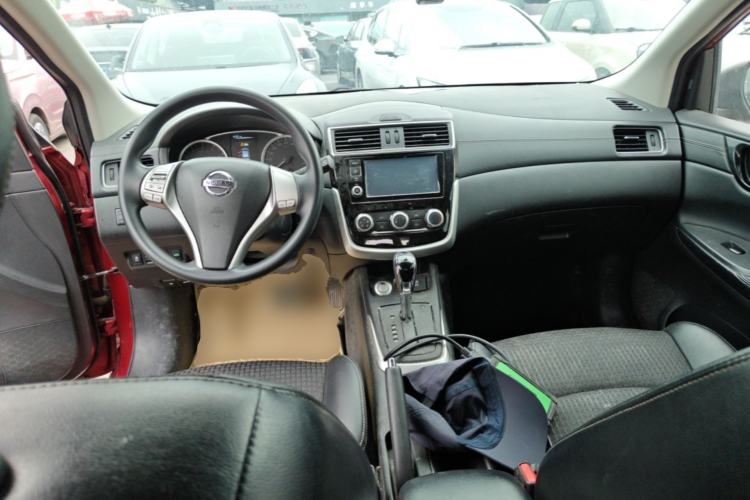 Used Nissan Tiida 2016 1.6L CVT Smart Drive Edition Center Console