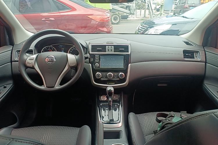 Used Nissan Tiida 2016 1.6L CVT Smart Drive Edition Center Console