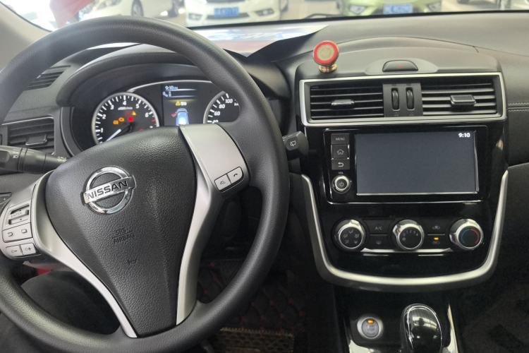 Used Nissan Tiida 2016 1.6L CVT Smart Drive Edition Center Console