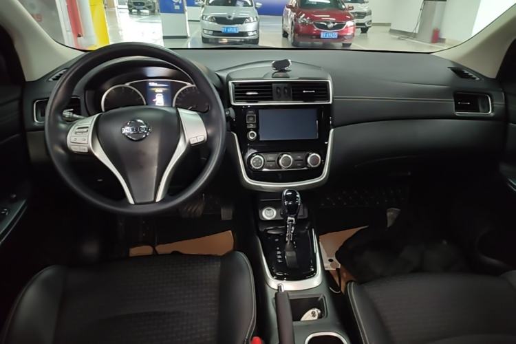 Used Nissan Tiida 2016 1.6L CVT Smart Drive Edition Center Console