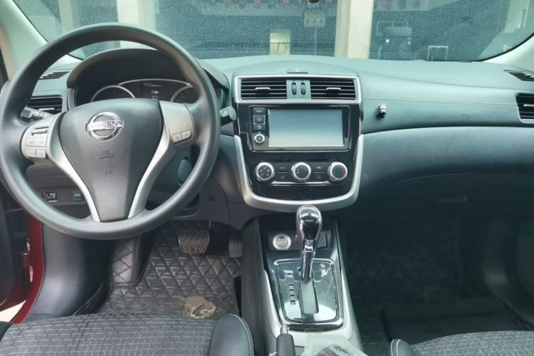 Used Nissan Tiida 2016 1.6L CVT Smart Drive Edition Center Console