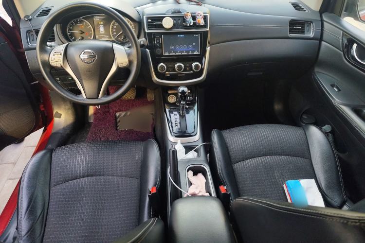 Used Nissan Tiida 2016 1.6L CVT Smart Drive Edition Center Console