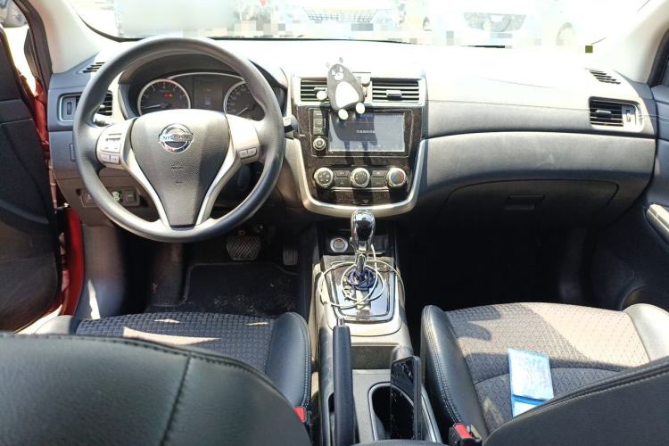 Used Nissan Tiida 2016 1.6L CVT Smart Drive Edition Center Console