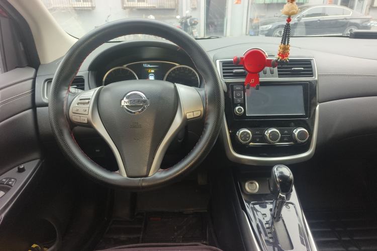Used Nissan Tiida 2016 1.6L CVT Smart Drive Edition Center Console
